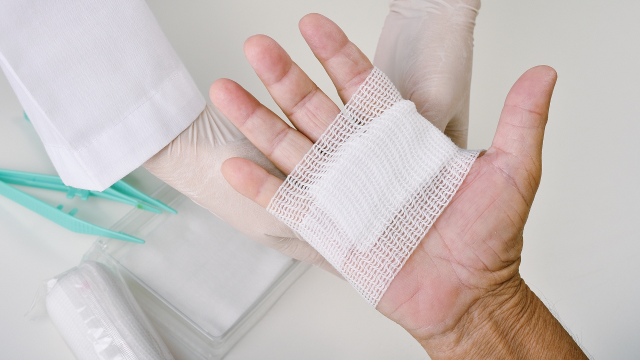 How to Stop Severe Bleeding: Critical First Aid Steps Everyone Should Know